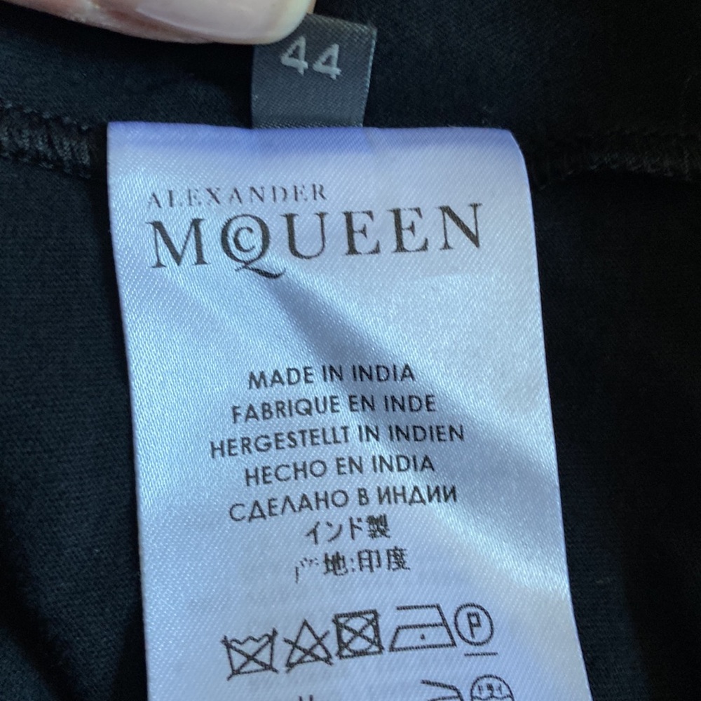 Alexander McQueen Stunning Sparkling Beaded Scull Logo Tee New With Tags - Picture 9 of 16